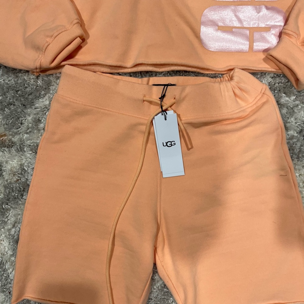 UGG 2pc.set/ Keira hoodie and zahara shorts 💓 - Picture 13 of 16